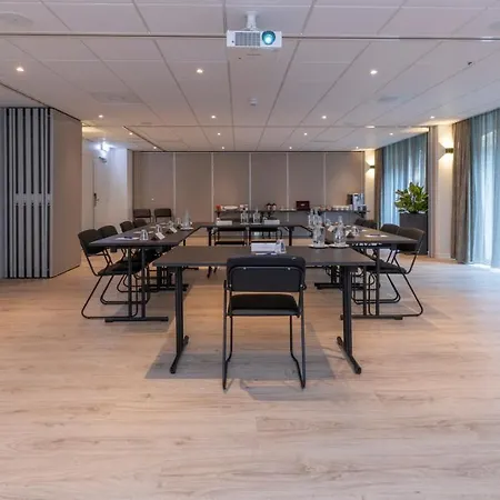 Otel Fletcher Jan Scorel 4*